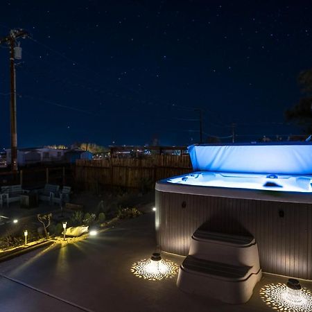 Desert Twilight 29 - Hot Tub & Ev Charger Twentynine Palms Exterior photo