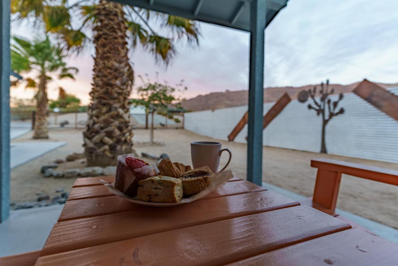 Desert Twilight 29 - Hot Tub & Ev Charger Villa Twentynine Palms Exterior photo