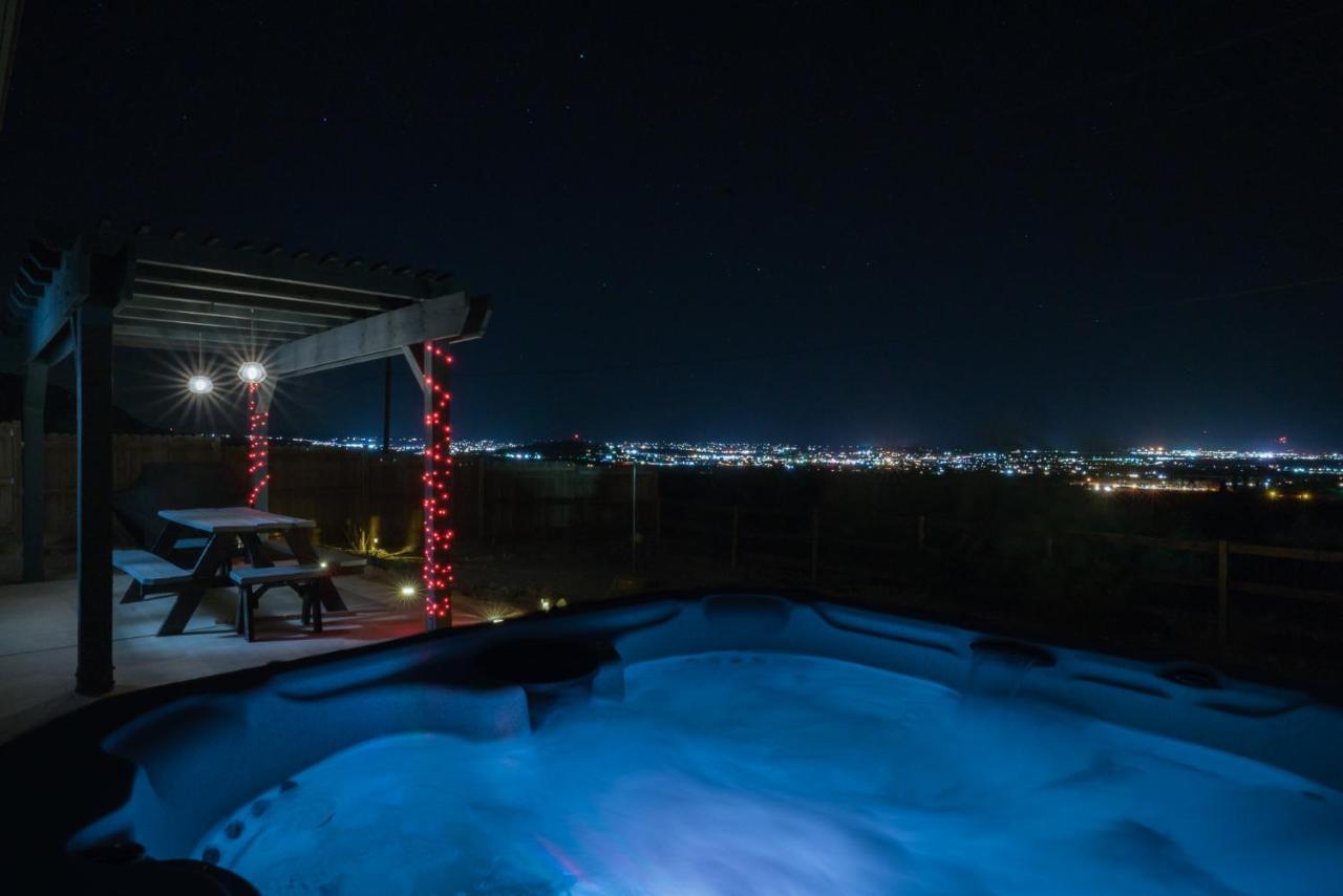 Desert Twilight 29 - Hot Tub & Ev Charger Twentynine Palms Exterior photo