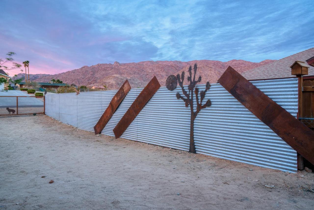 Desert Twilight 29 - Hot Tub & Ev Charger Twentynine Palms Exterior photo