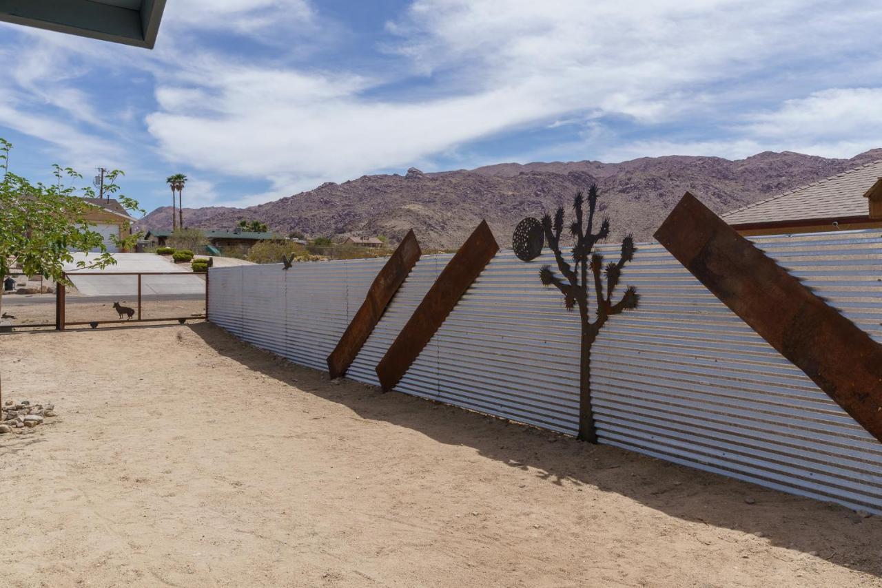 Desert Twilight 29 - Hot Tub & Ev Charger Twentynine Palms Exterior photo