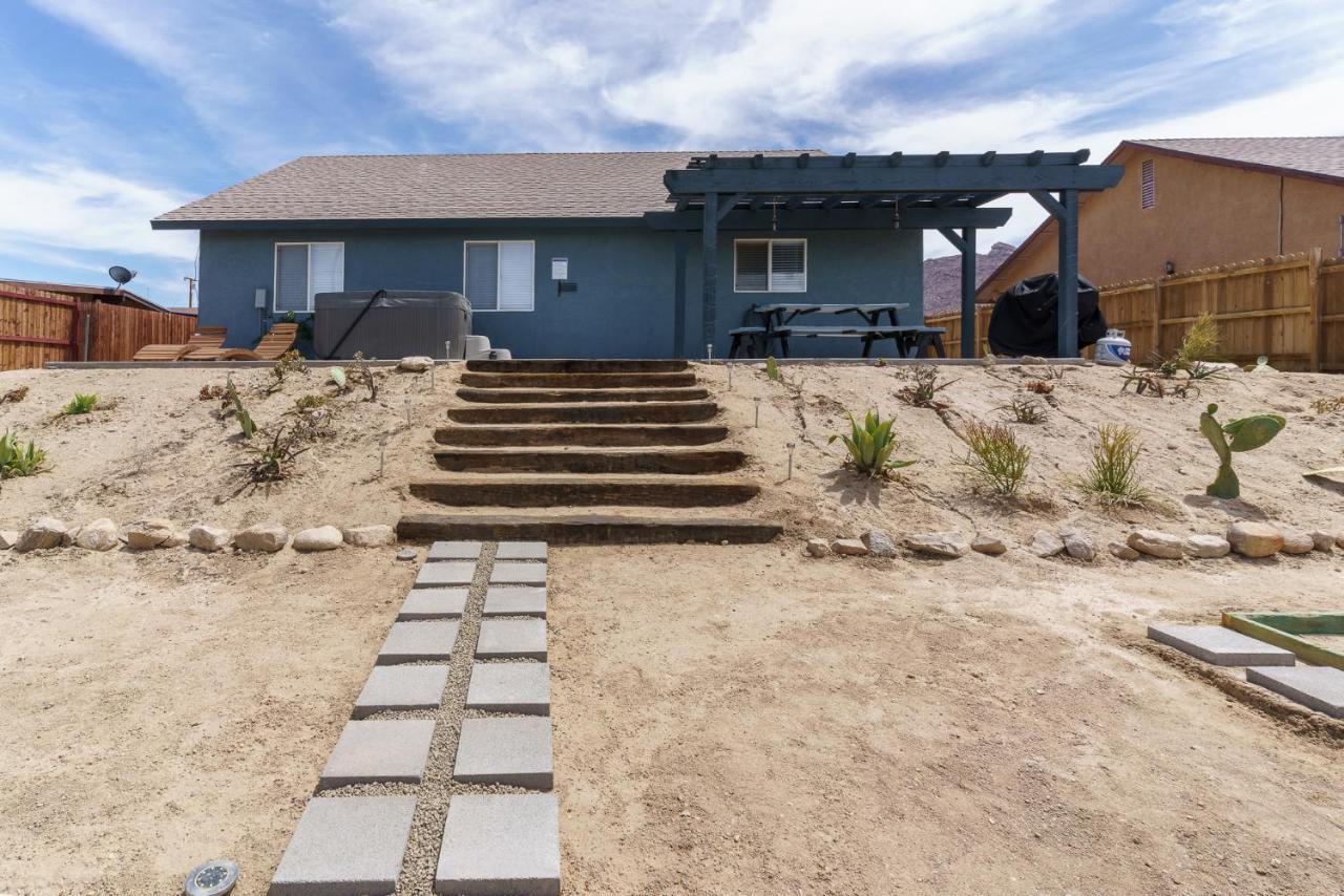Desert Twilight 29 - Hot Tub & Ev Charger Twentynine Palms Exterior photo